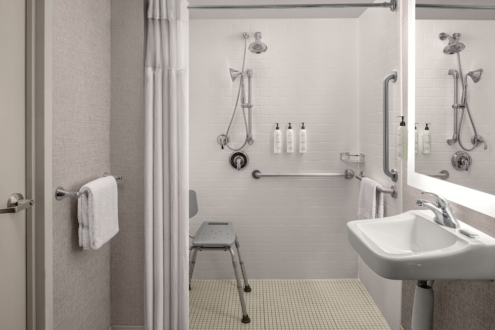 Fairfield Inn & Suites by Marriott Washington DC Downtown - photo 18