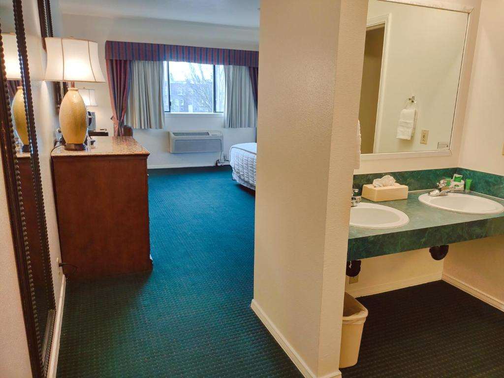 GuestHouse Enumclaw - photo 20