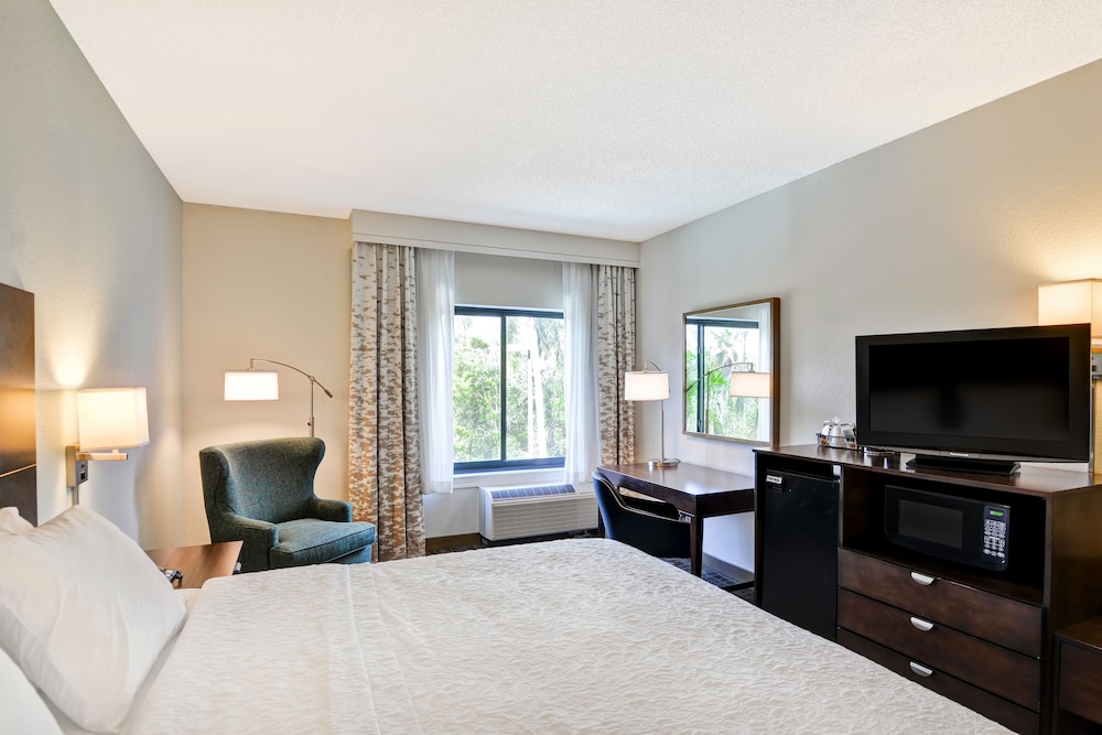 Hampton Inn & Suites Boynton Beach - photo 17