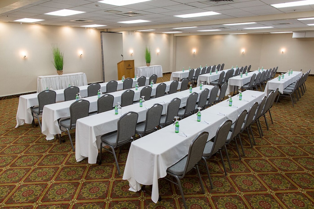 Rogue Regency Inn Medford Airport - photo 62