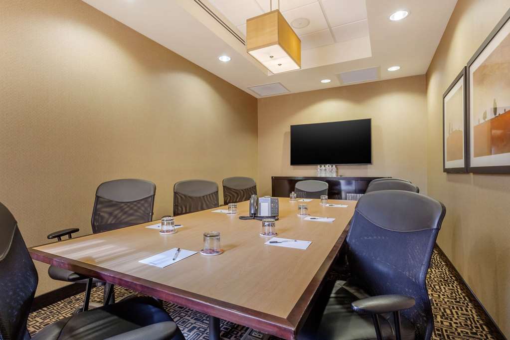 Cambria Hotel Denver International Airport - photo 39