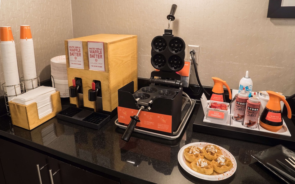 Hampton Inn Lakeland - photo 38