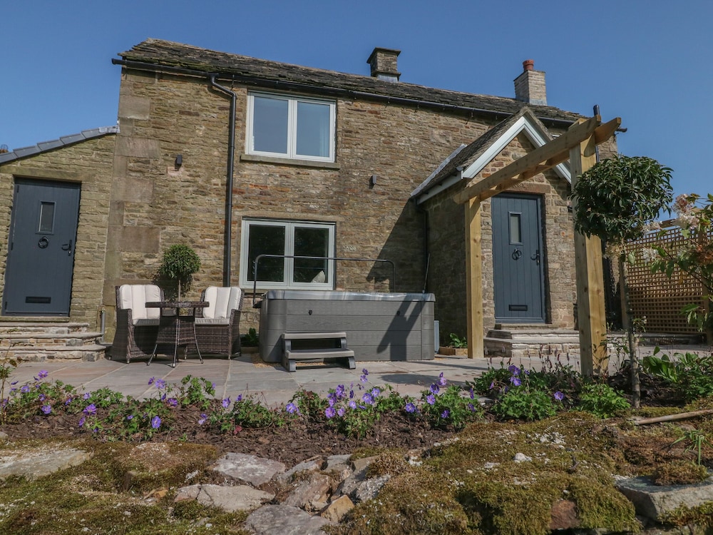 Overlea Cottage — 4-Star Luxury Hotel in High Peak, United Kingdom