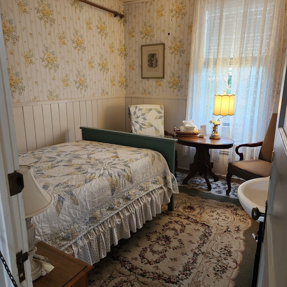 Fairweather Inn - photo 13