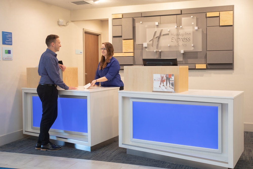 Holiday Inn Express Hotel & Suites Longmont by IHG - photo 44
