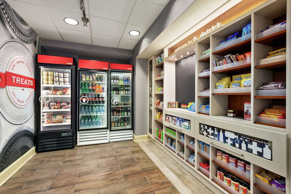 Hampton Inn & Suites Frederick Fort Detrick - photo 37
