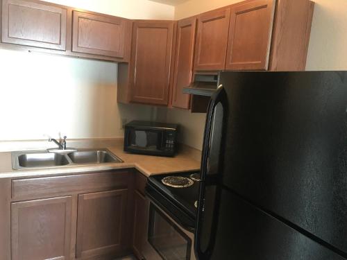 Western Holiday Motel - photo 4