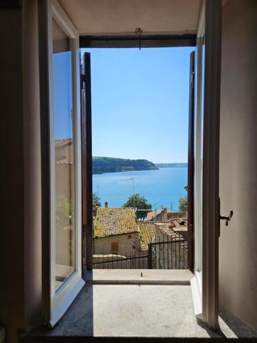 Il Puledro Impennato Rifugio del Lago con Vista — 4-Star Luxury Hotel in Anguillara Sabazia, Italy