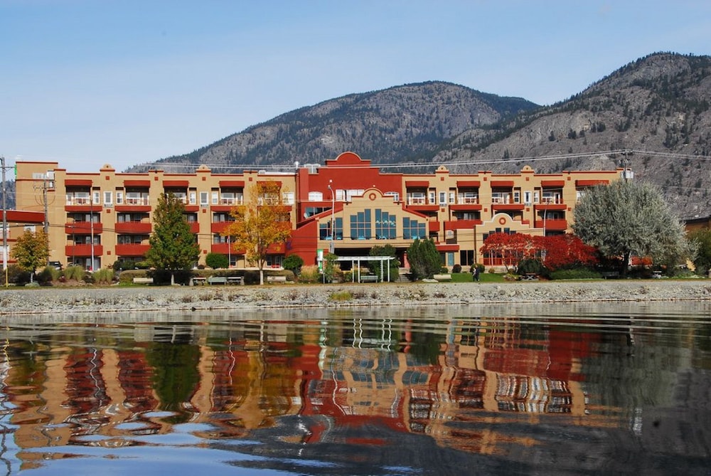 Holiday Inn Hotel & Suites Osoyoos