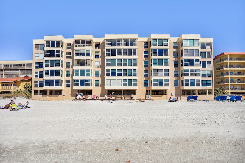 Madeira Vista 601 — 4-Star Luxury Hotel in Saint Pete Beach, United States