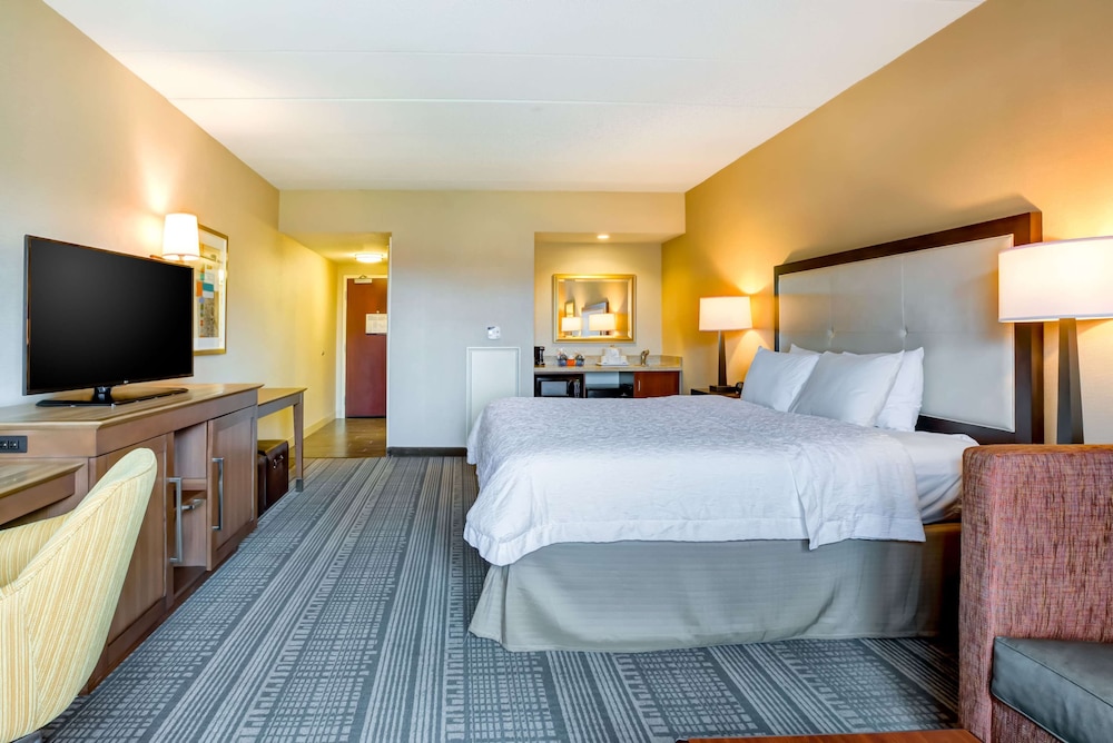 Hampton Inn Boston Norwood - photo 14