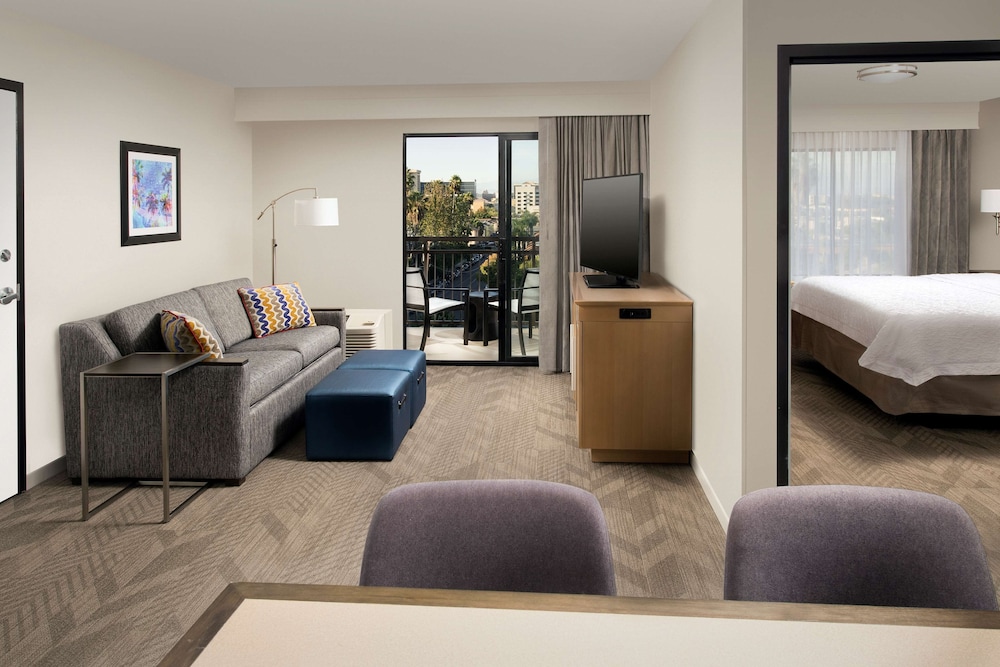 Hampton Inn & Suites Anaheim Garden Grove - photo 15