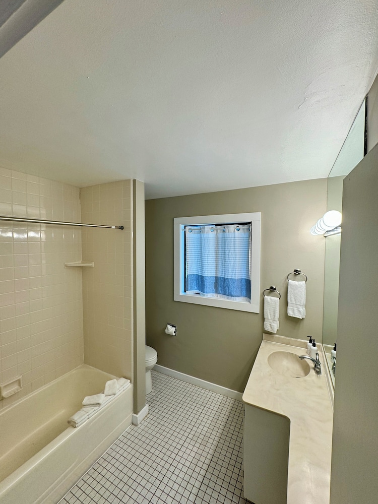 Hidden Valley Inn - photo 46