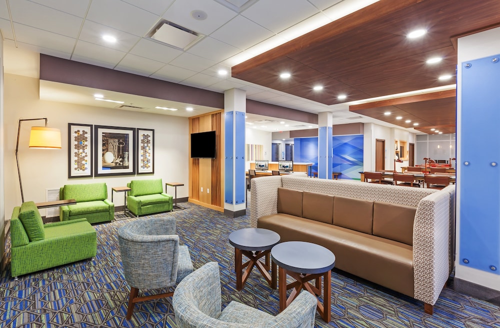 Holiday Inn Express & Suites Lenexa Overland Park Area by IHG - photo 54