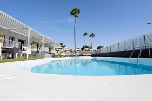 California Rooms Caters to Gay Men in San Bartolome De Tirajana, Spain