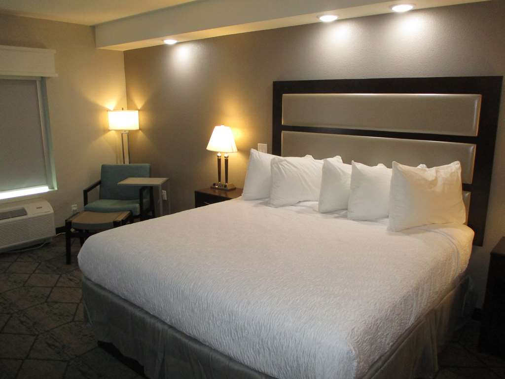 Best Western Plus McPherson - photo 3