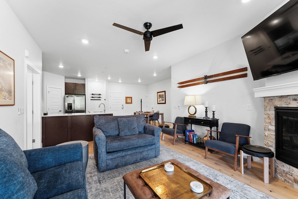 Clearwater Lofts #302 Building 1 — 4-Star Luxury Hotel in Keystone, United States