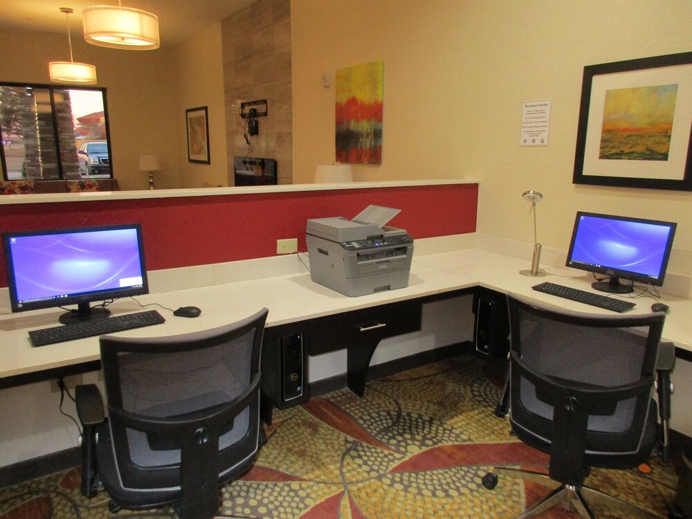 Best Western Plus Fairview Inn & Suites - photo 20