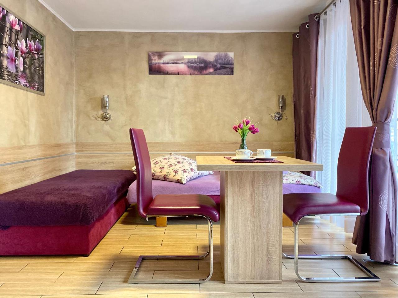 Klinkierowa Rezydencja Gniezno — Gniezno