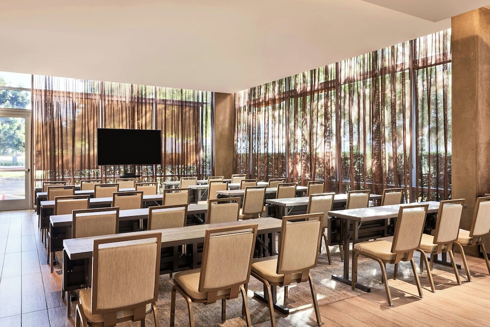 AC Hotel Irvine - photo 13