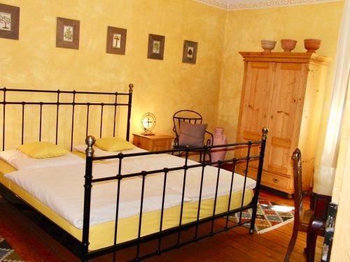 Gästehaus EinsA — 4-Star Luxury Hotel in Celle, Germany