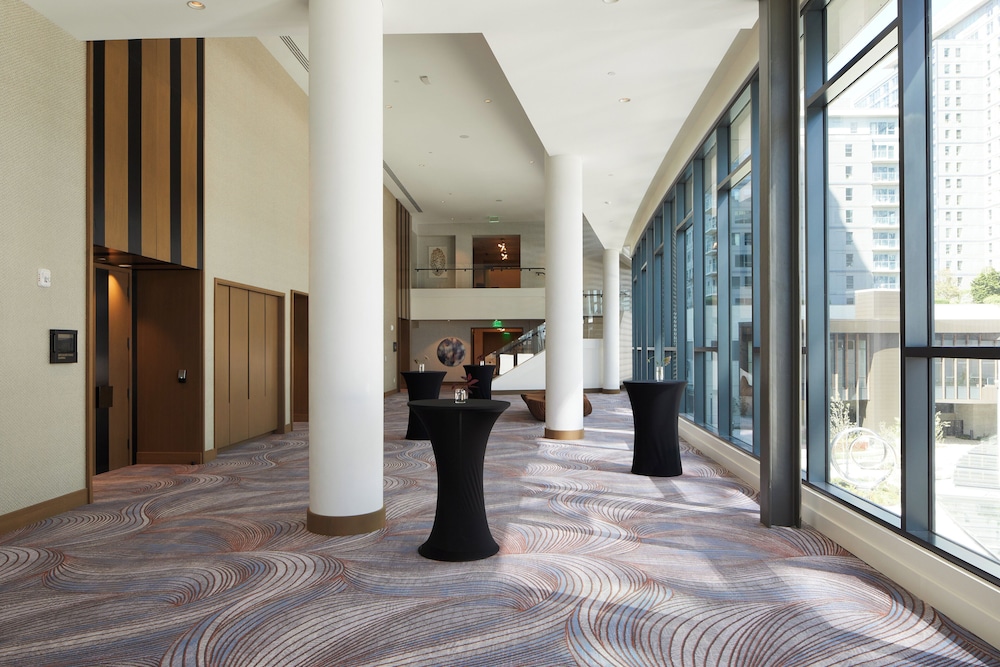 Intercontinental Hotels Seattle Bellevue By IHG - photo 77
