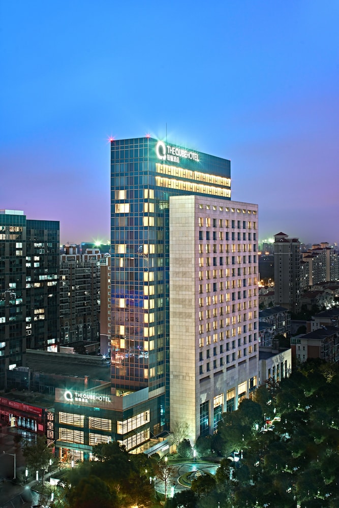 The Qube Hotel — 4-Star Luxury Hotel in Shanghai, People's Republic of China