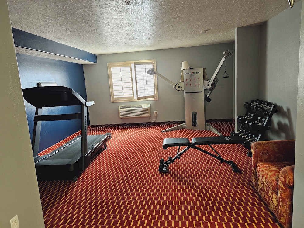 Executive Inn and Suites Extended Stay in Vernal - photo 42