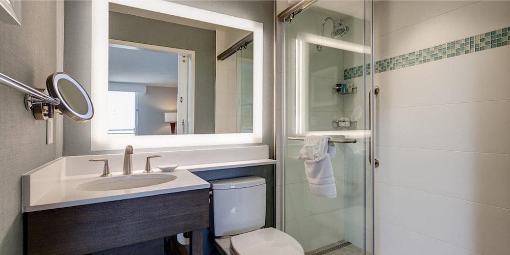 Crowne Plaza Ventura Beach by IHG - photo 36