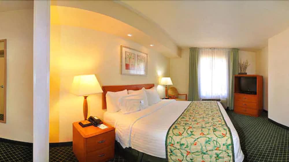Fairfield Inn & Suites Marianna - photo 9