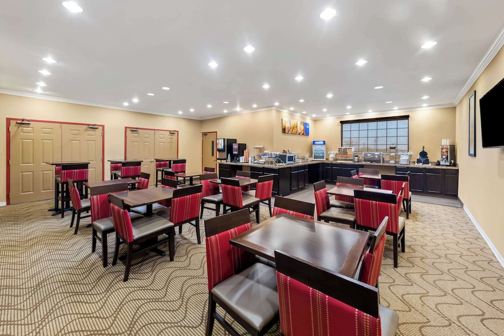 Comfort Suites Roanoke Fort Worth North - photo 29