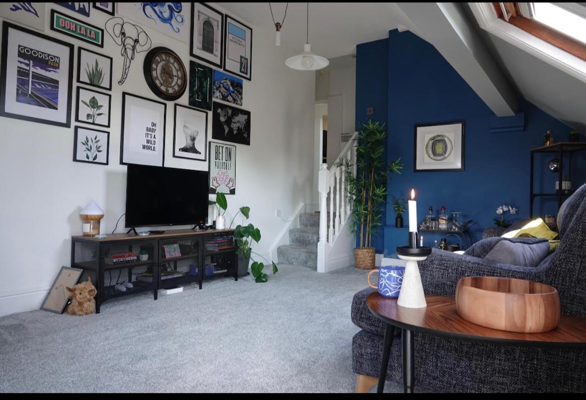 Penthouse suite Victoria Apartments — 4-Star Luxury Hotel in Prestatyn, United Kingdom