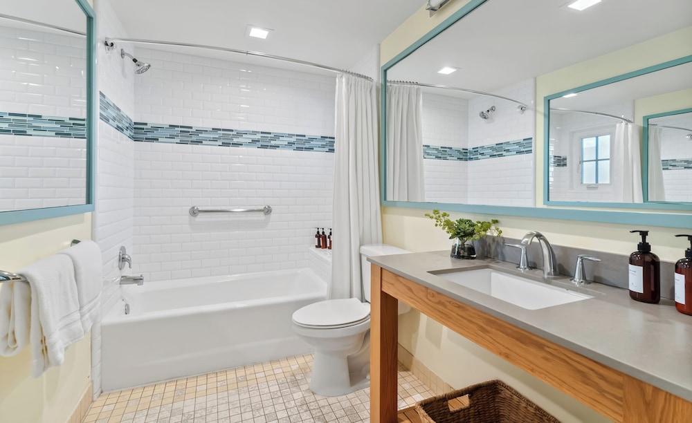 Inn at Playa del Rey - photo 55