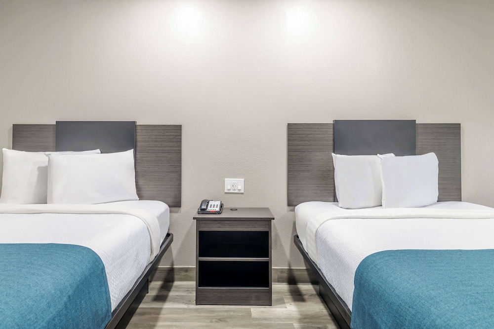 Motel 6 Brenham TX - photo 19