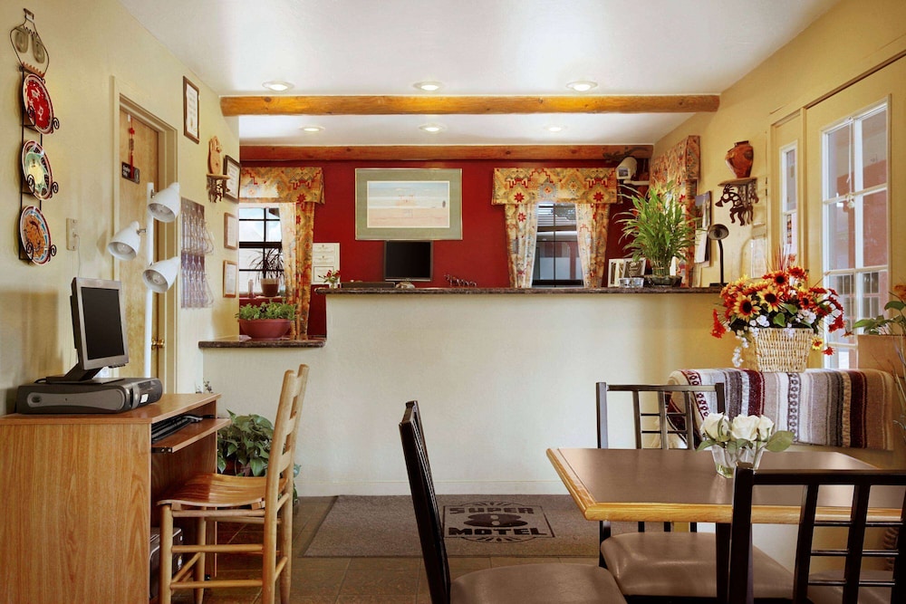 Super 8 by Wyndham Payson - photo 2