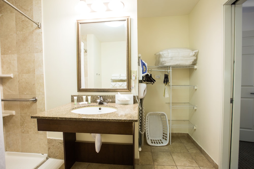 Staybridge Suites Austin Airport by IHG - photo 46
