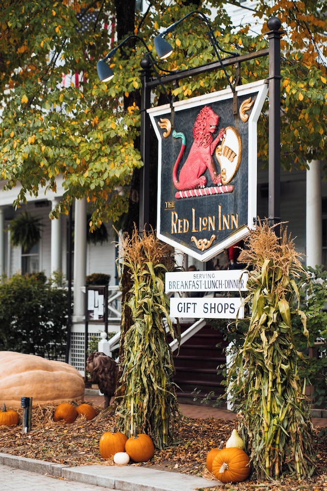 The Red Lion Inn - photo 131