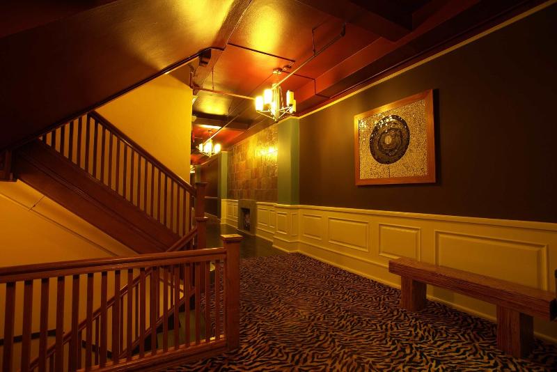 The Moore Hotel - photo 10