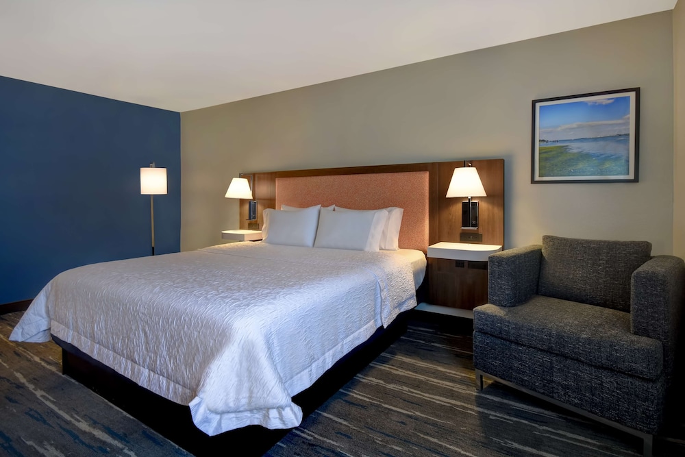 Hampton Inn Potomac Mills Woodbridge - photo 11