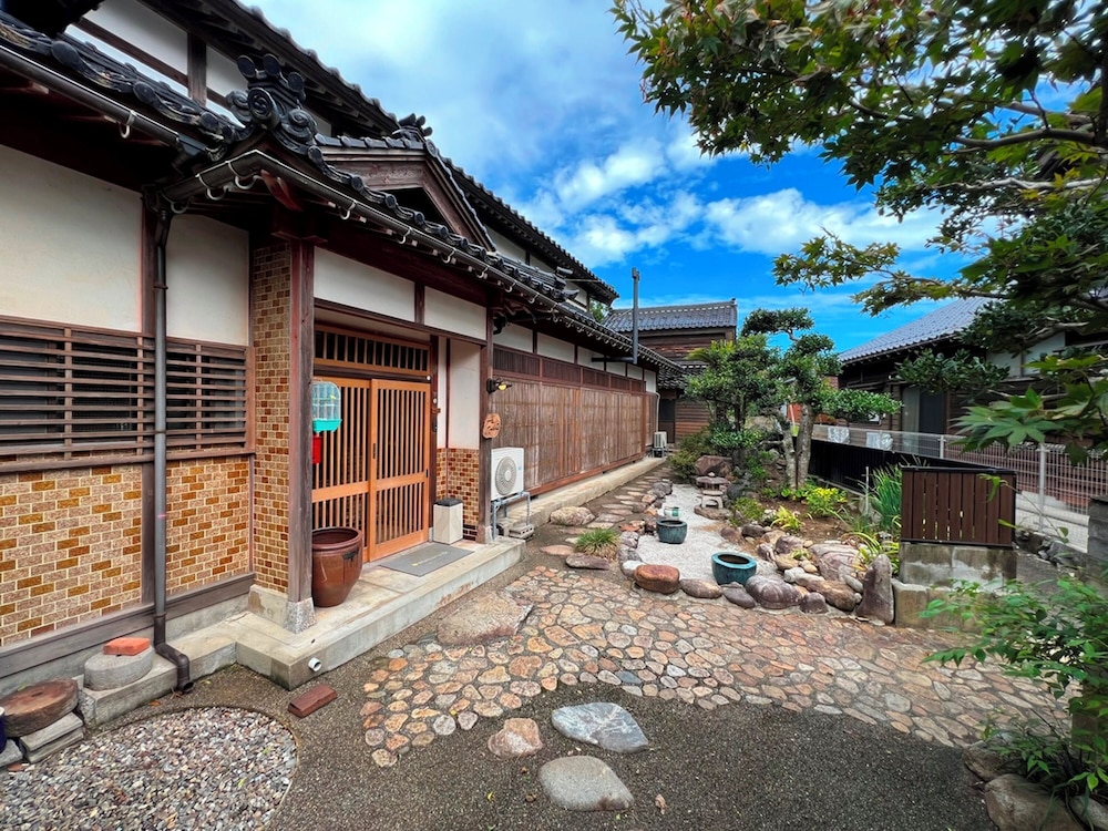HatagoyaChuube — hotel in Hakui