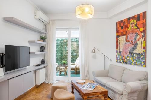 Central Athenian 1BR Apartment — 4-Star Luxury Hotel in Athens, Greece