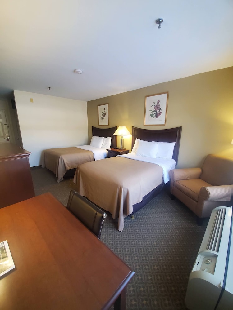 Country Inn at The Mall - photo 13