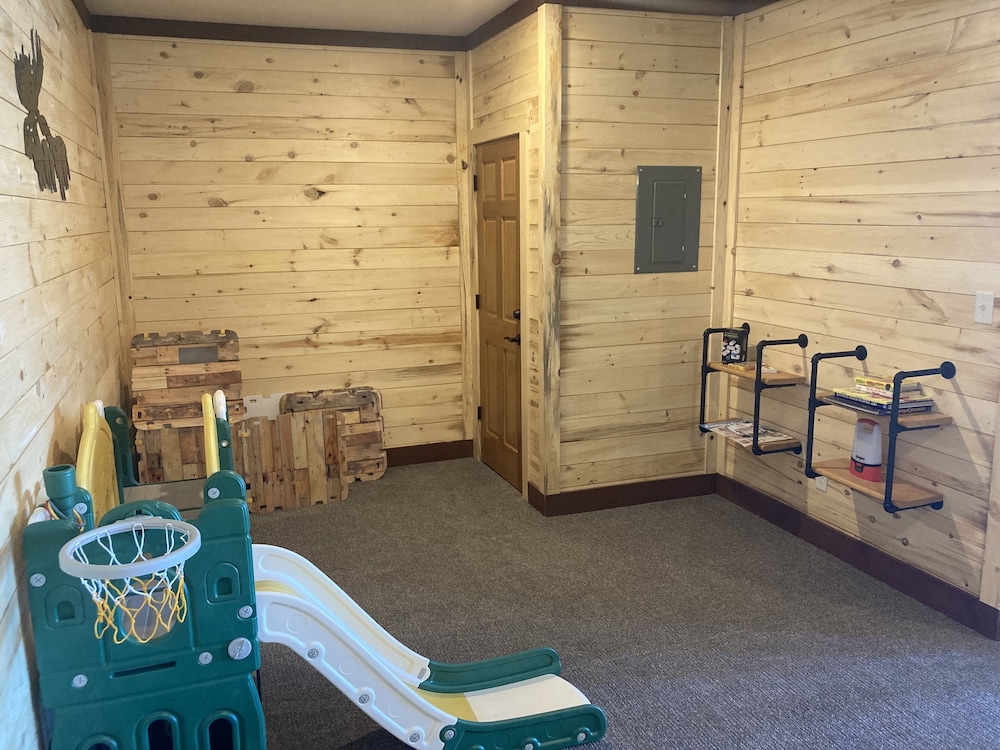 Keweenaw Waters Resort - photo 98