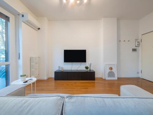 Milano in Stile Appartamento Comodo Ed Elegante — 4-Star Luxury Hotel in Milan, Italy