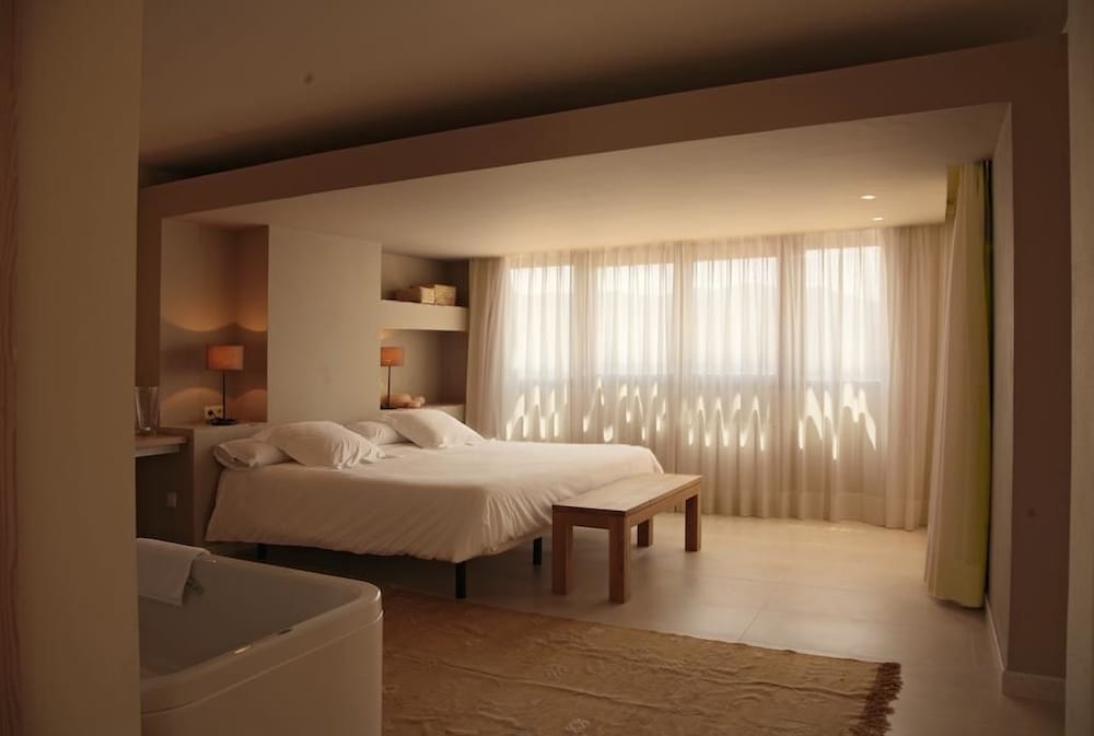 Aldea Roqueta Hotel Rural — 4-Star Luxury Hotel in Culla, Spain