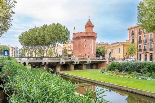 Les Suites du Castillet in Perpignan, France