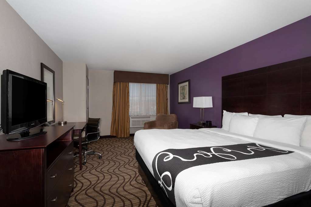 Baymont by Wyndham Henderson Northeast Denver - photo 15