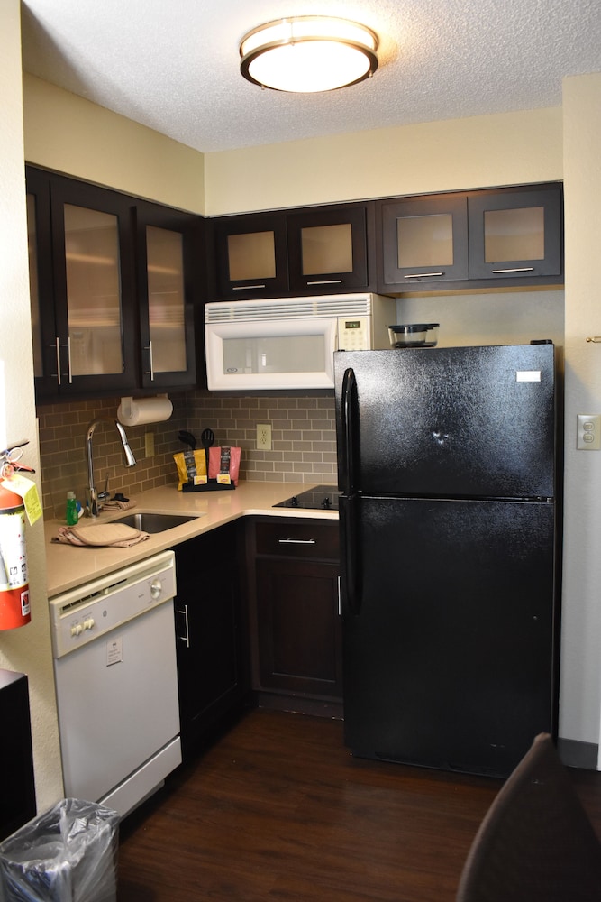 Staybridge Suites Cranbury by IHG - photo 38