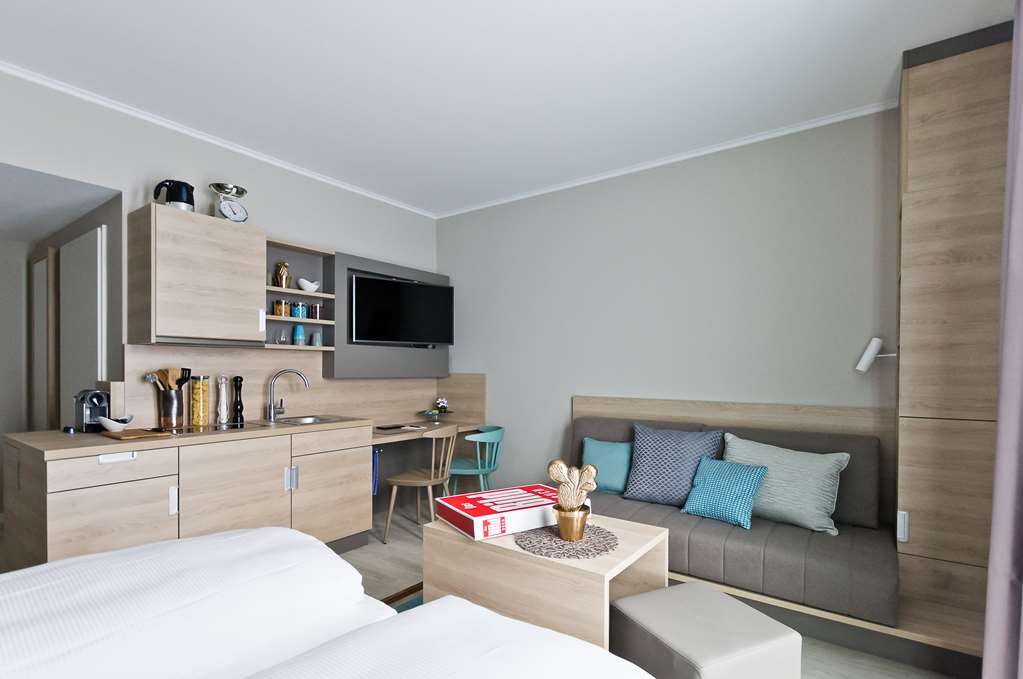 Arthotel ANA Living Stuttgart Double Bedroom