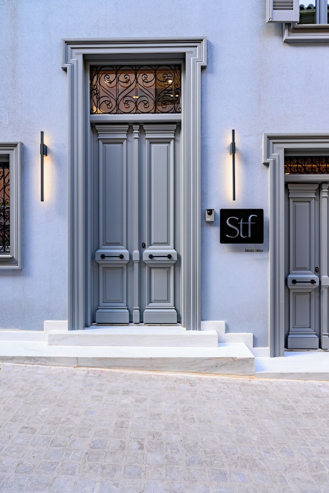STF Luxury Suites - last minute hotel in Nafplio
